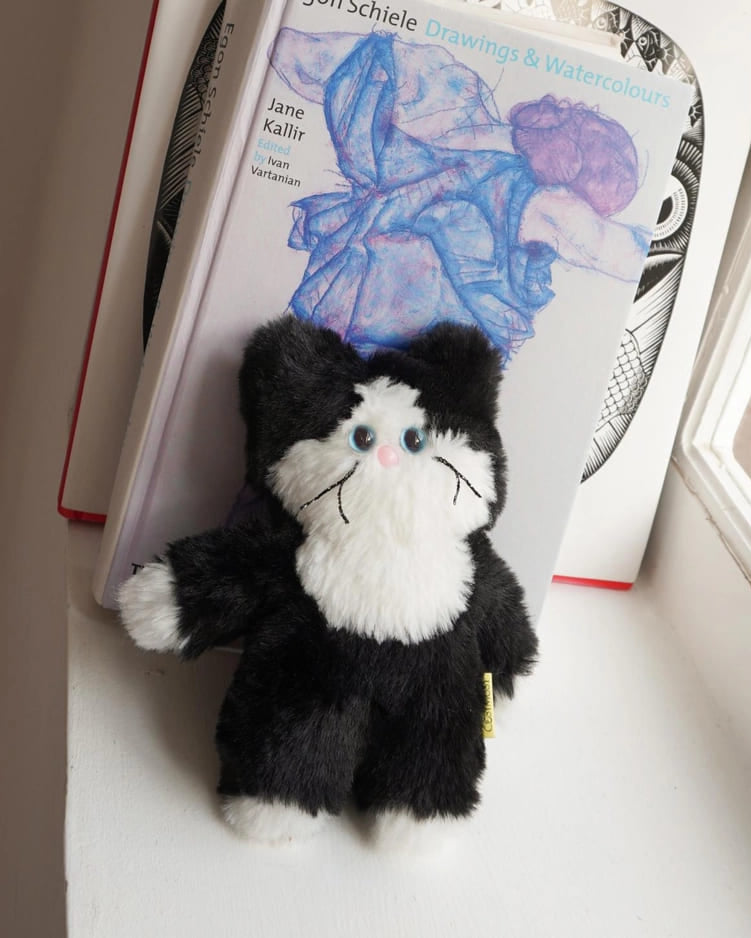 Custom Cat Keyring - Black & White